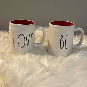 Brand new Rae Dunn love you and be mine mug set